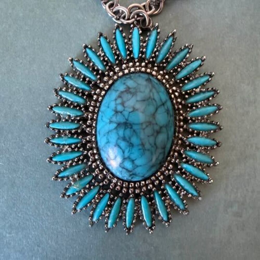 Celebrity Signed Southwestern Pendant Necklace – Turquoise & Silver Tone